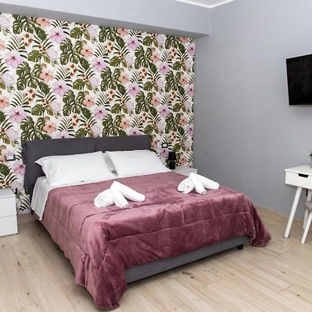 Bed and Breakfast Le Stanze Di Dalia Crotone Exterior foto