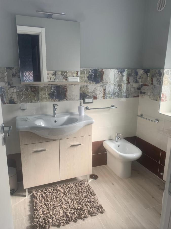 Bed and Breakfast Le Stanze Di Dalia Crotone Exterior foto
