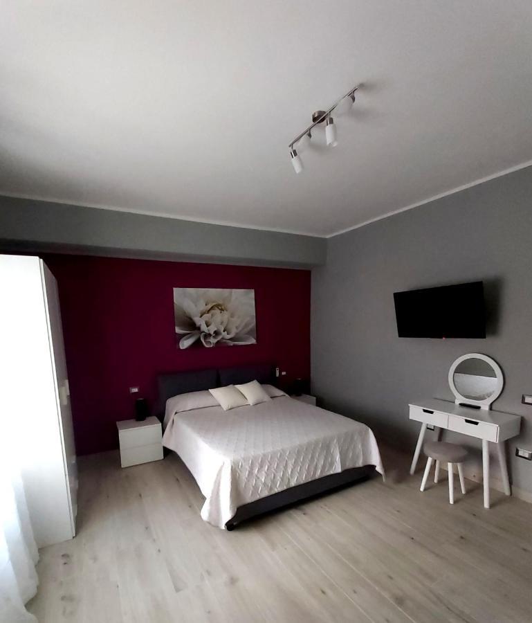 Bed and Breakfast Le Stanze Di Dalia Crotone Exterior foto