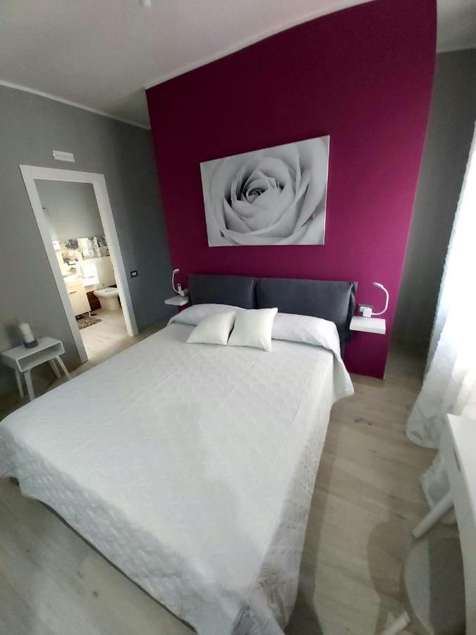 Bed and Breakfast Le Stanze Di Dalia Crotone Exterior foto