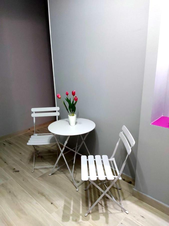 Bed and Breakfast Le Stanze Di Dalia Crotone Exterior foto